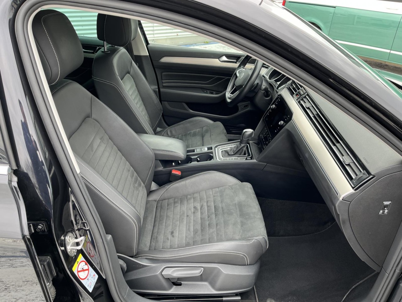 Passat Variant 2.0 TDI Elegance DSG (AHK+LEDMatrix+RearView)