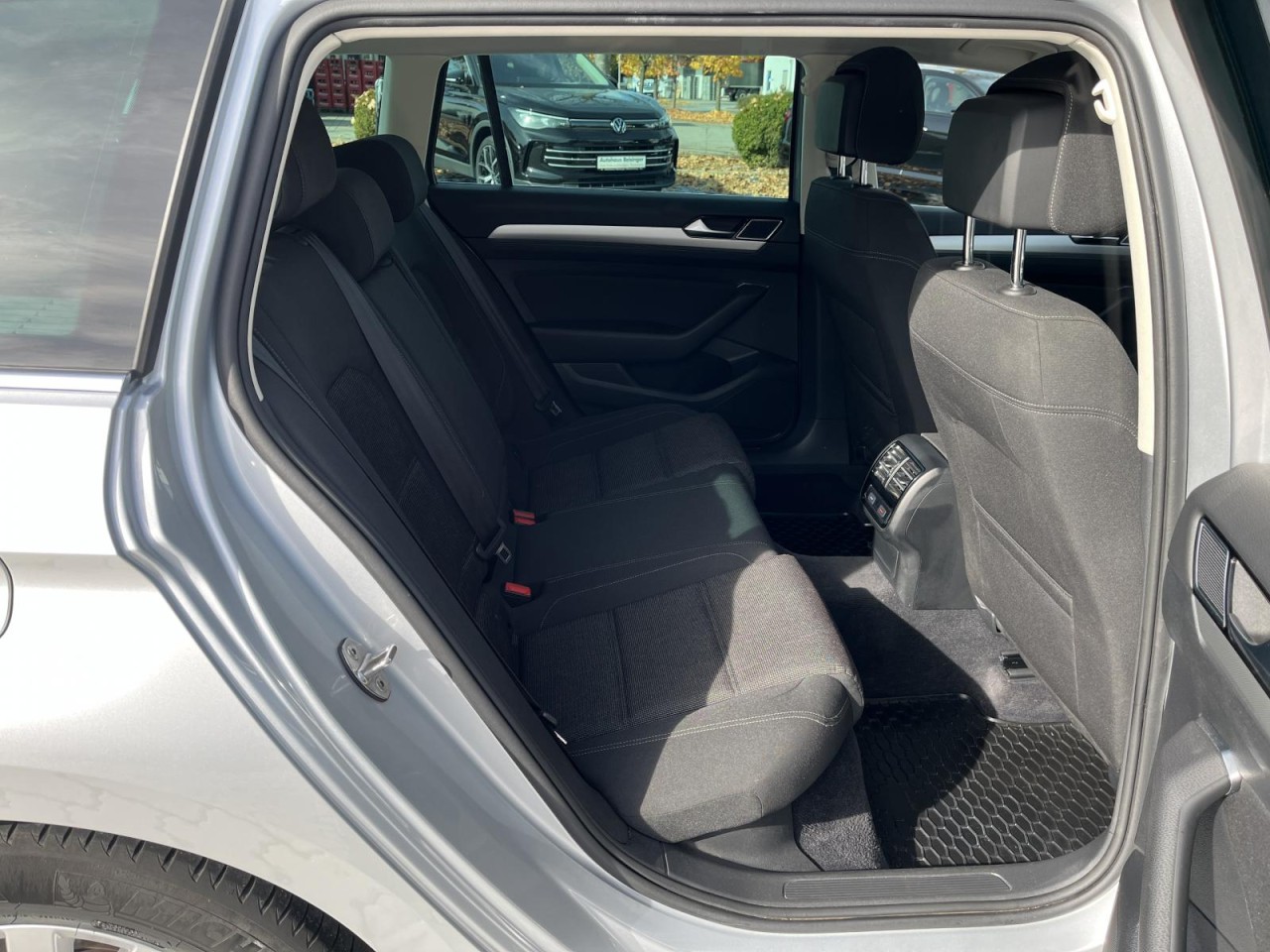 Passat Variant 1.4 TSI Comfortline (Navi+LED+AHK+R-Kamera)