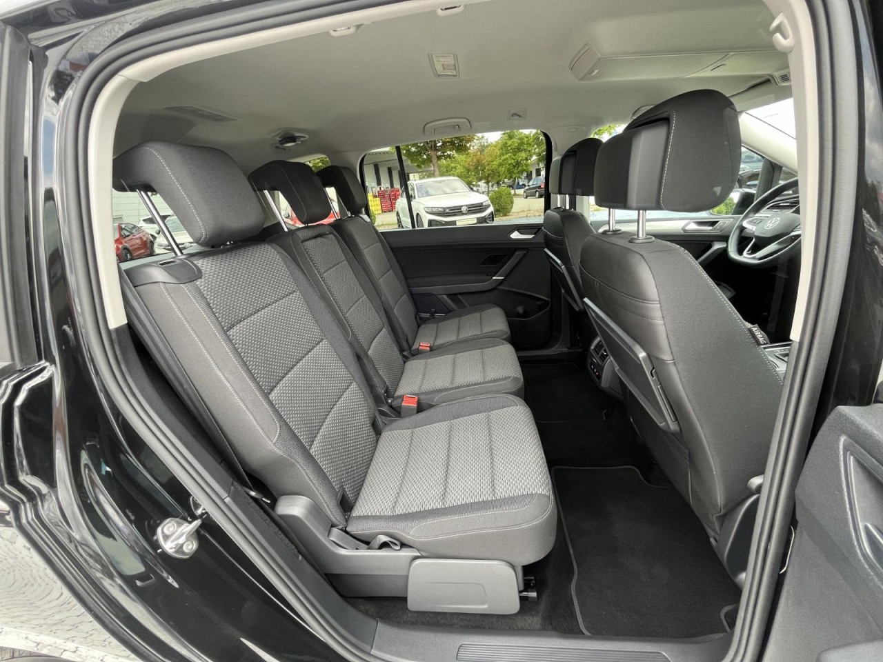 Touran 2,0 TDI DSG Comfortline (LED+Sitzhzg.+RearView)