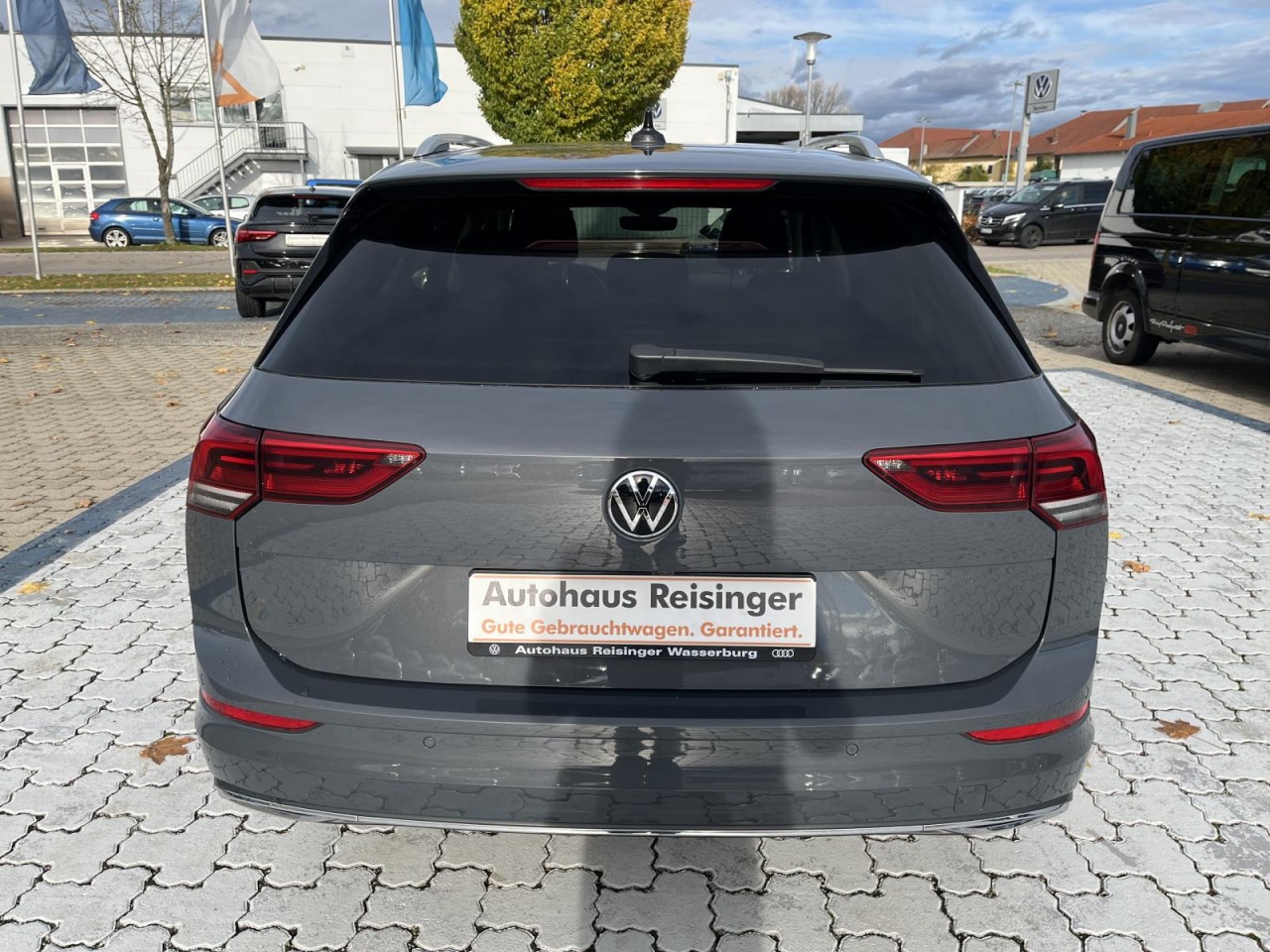 Golf VIII Variant 1.5 TSI Active (NAVI+LED+APP+RearView)