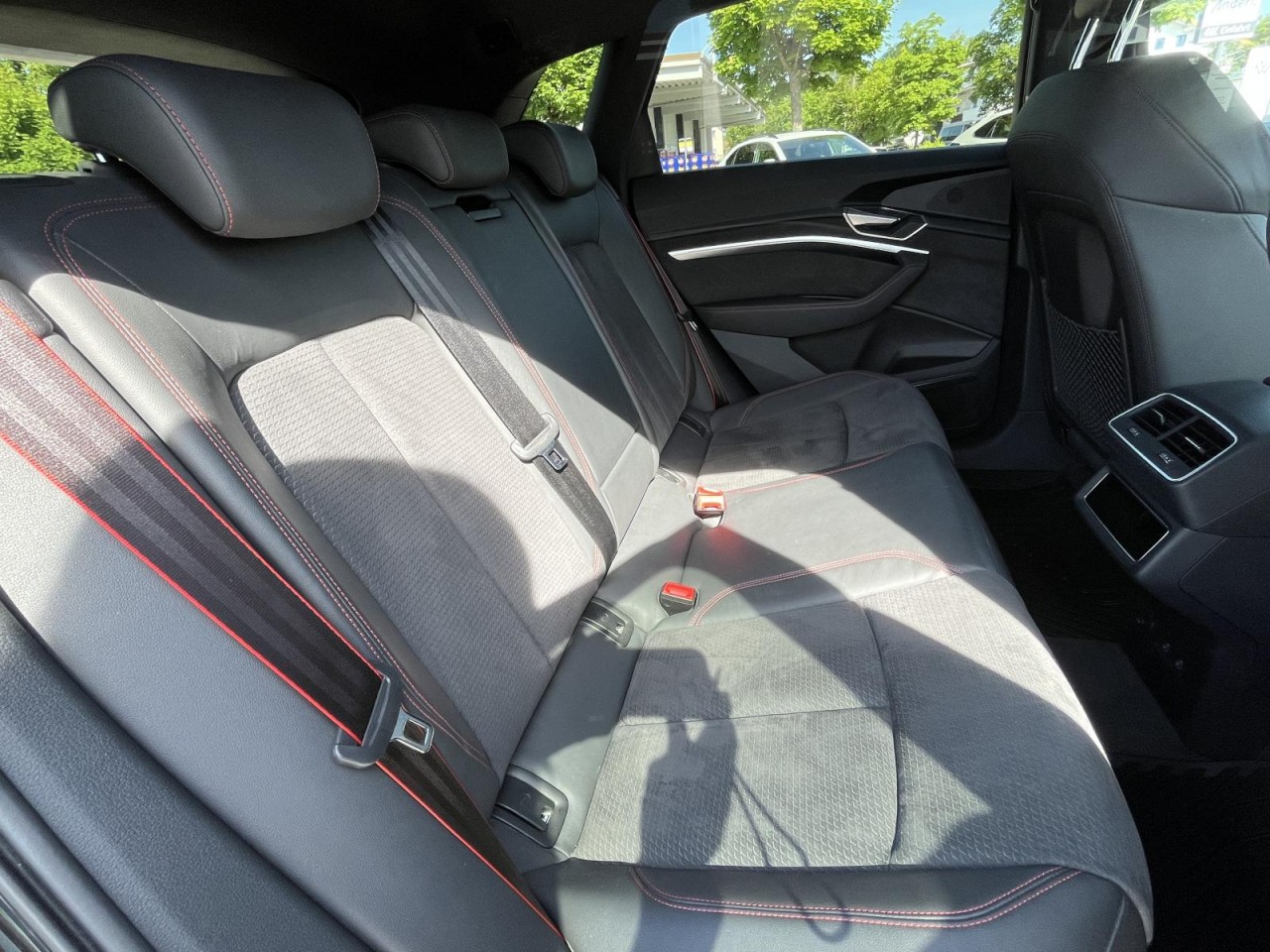 Q8 e-tron 55 quattro S-Lline (MatrixLED+MMINavi+Bang&Oluf.)
