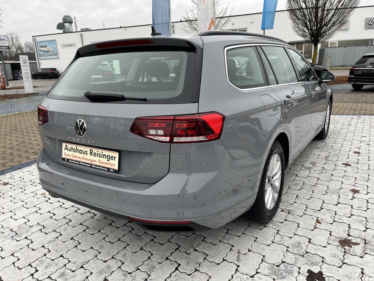 Passat Variant 2,0 TDI Bussines (Navi+ACC+LED)