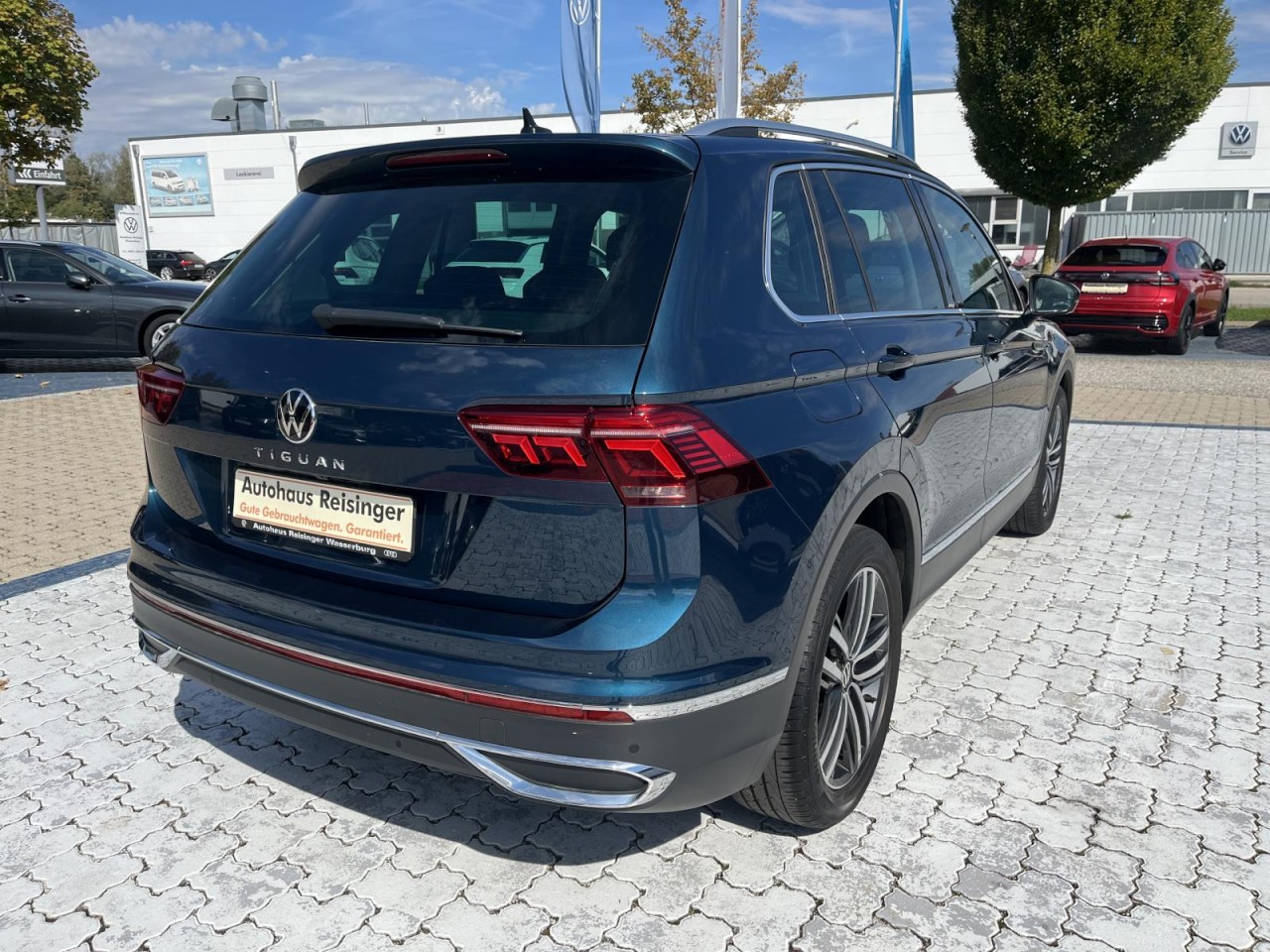 Tiguan 2.0 TDI Elegance (MatrixLED+NAVI+APP+AHK+IQDrive+Standh.)