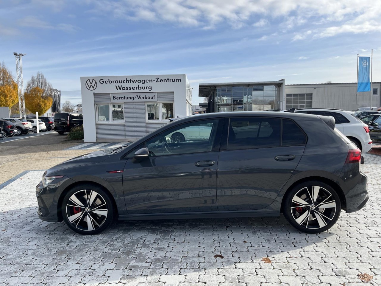 Golf VIII 2.0 TSI GTI DSG (18 Zoll,Harman Kardon,AHK)