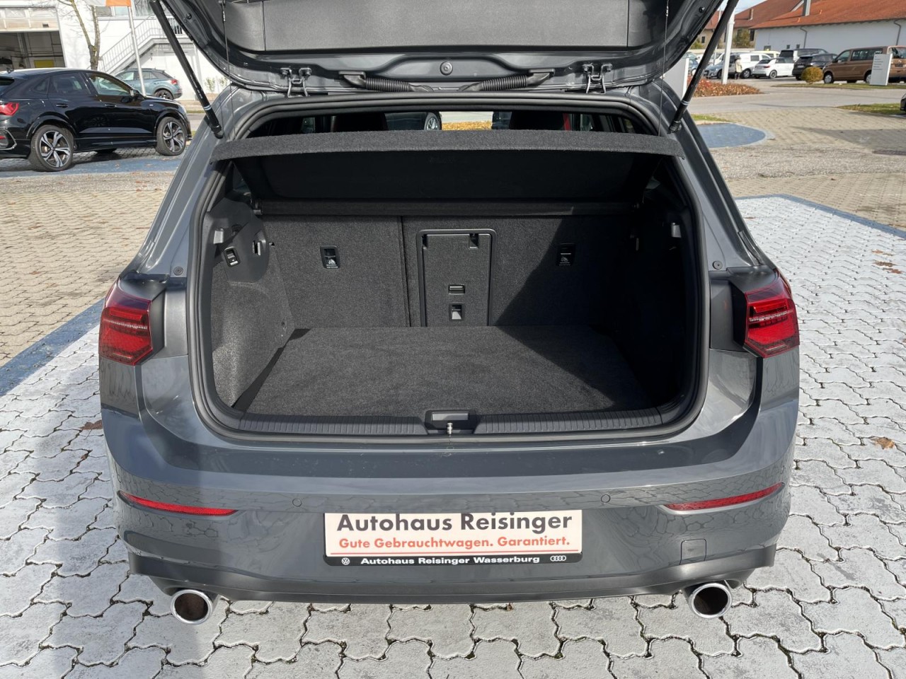 Golf VIII 2.0 TSI GTI DSG (18 Zoll,Harman Kardon,AHK)