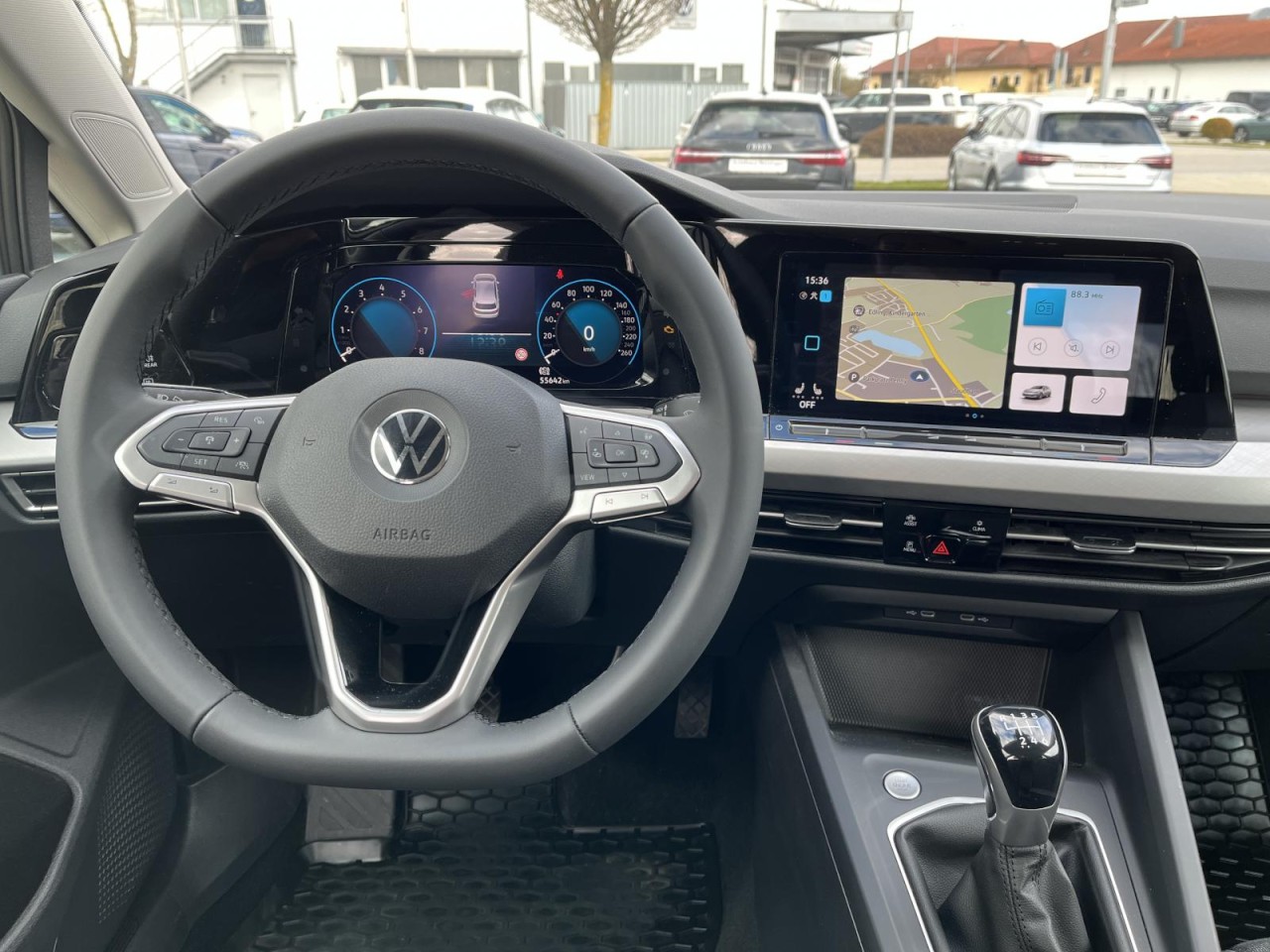 Golf VIII 1.0 TSI Life (Navi+LED+ACC+APP+SH+PDC)