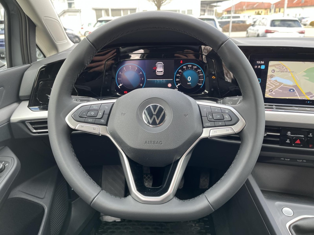 Golf VIII 1.0 TSI Life (Navi+LED+ACC+APP+SH+PDC)