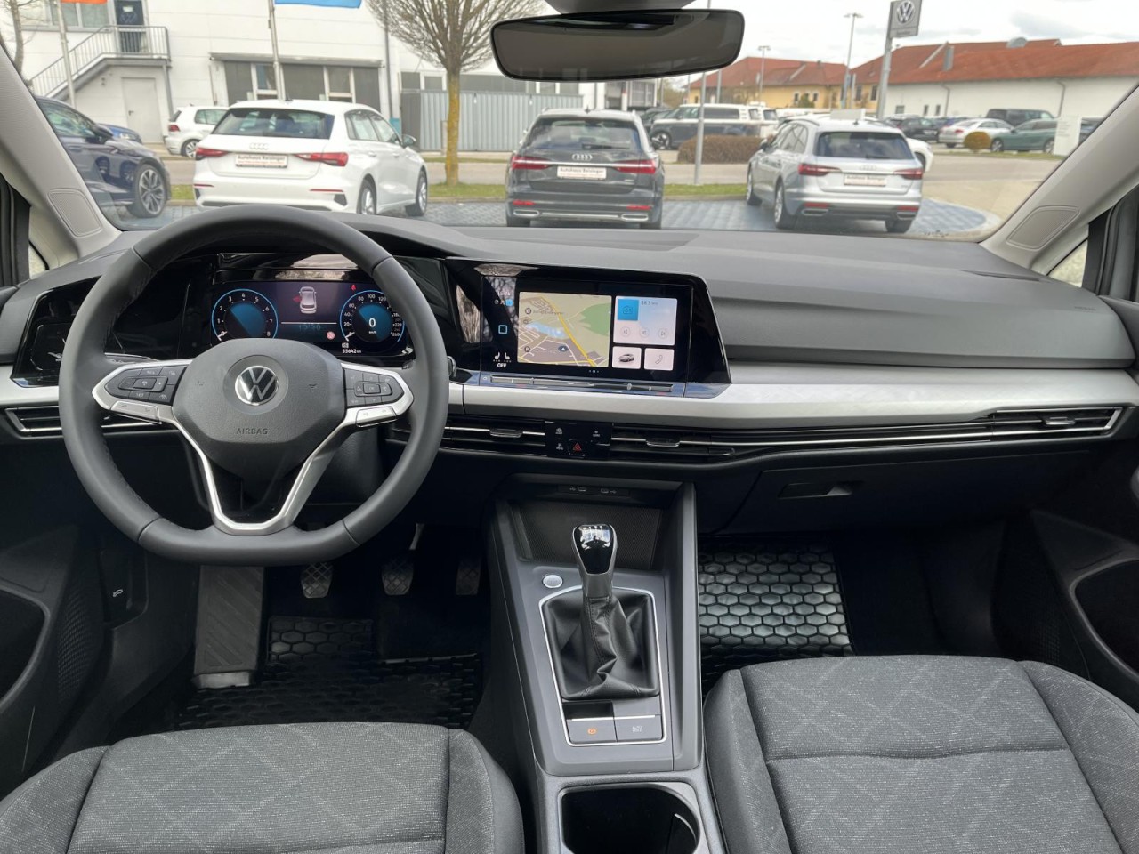 Golf VIII 1.0 TSI Life (Navi+LED+ACC+APP+SH+PDC)