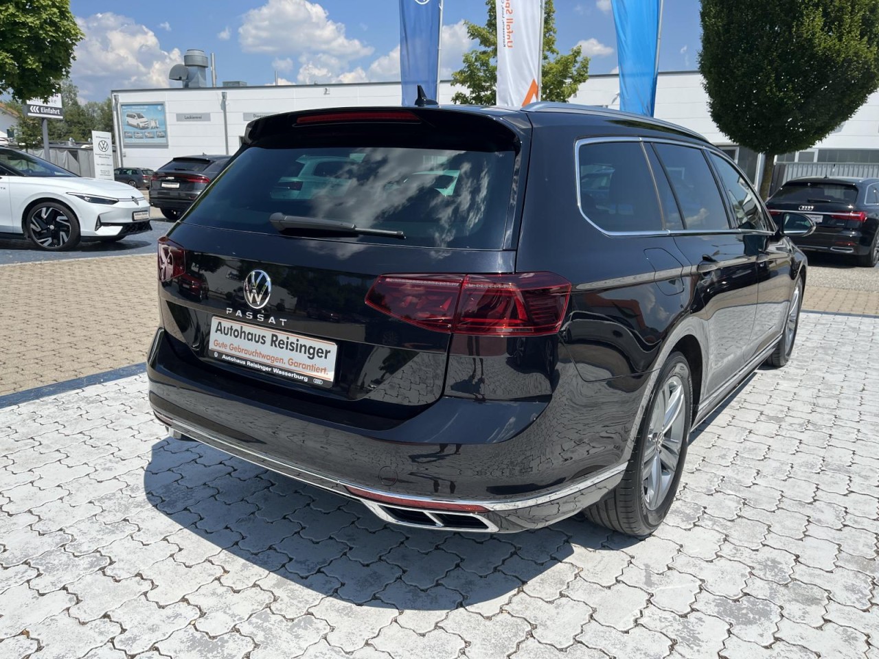 Passat Variant 2.0 TDI DSG R-Line (MatrixLED+AHK+Standh.+R-Kamera)