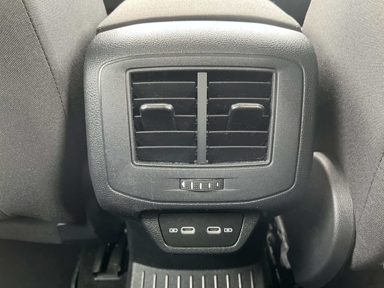 T-Roc 1,5 TSI Life (Navi+AppConnect+DAB+) Klima