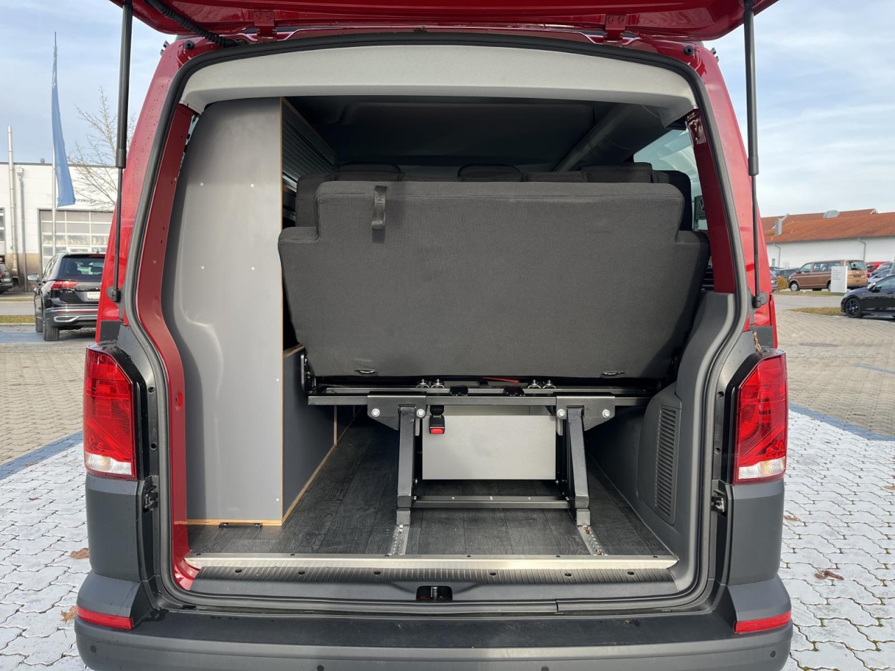 Transporter Kombi Smart Tourer 2,0 DSG TDI (Aufstelldach+Küche)