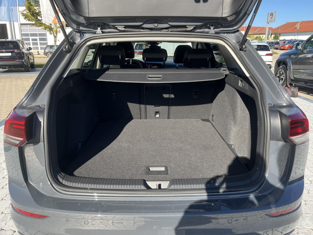 Golf VIII Variant 1.5 TSI Move (AppConnect+NAVI+R-Kamera+LED)