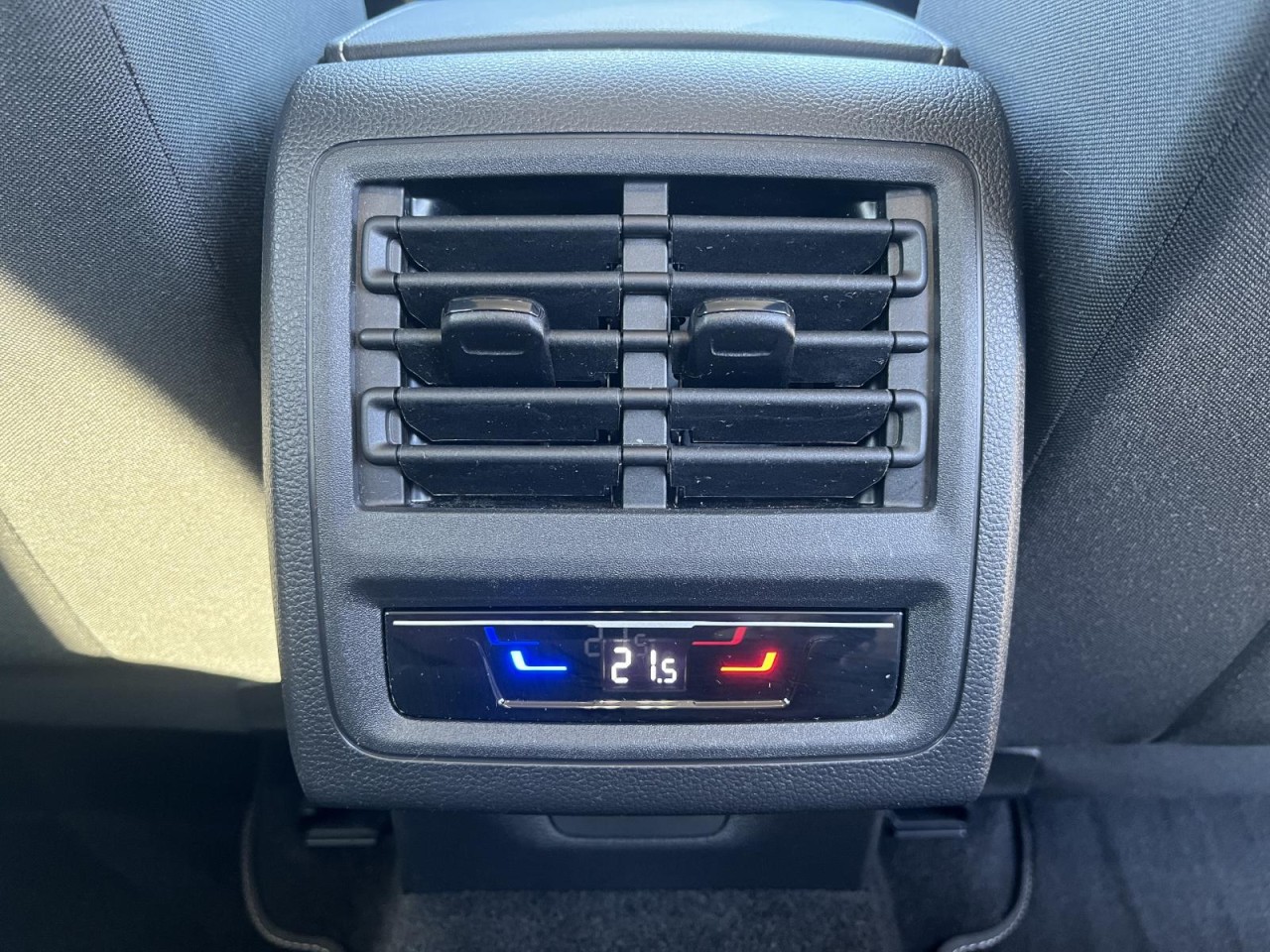 Golf VIII Variant 1.5 TSI Move (AppConnect+NAVI+R-Kamera+LED)