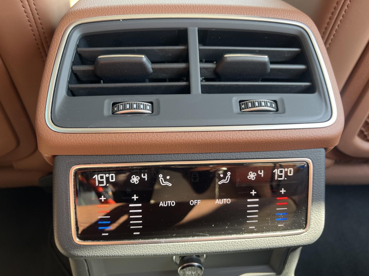 A6 Avant 45 TFSI quattro S-tronic Sport (AHK,Leder,)