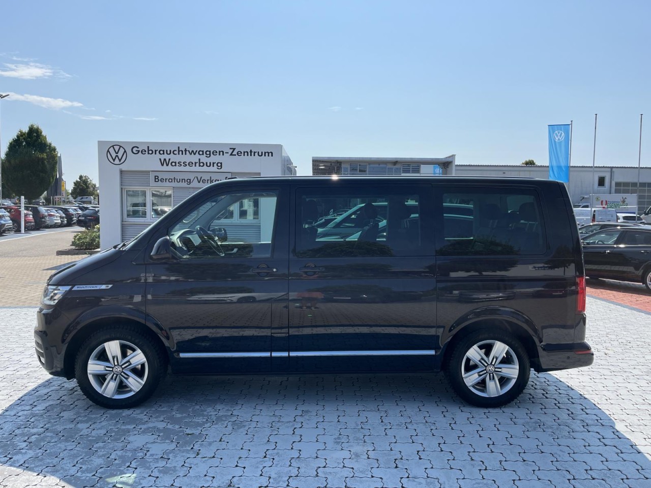 Multivan T6.1 2,0 TDI DSG Highline 4MOTION (STH,LED,Navi,AHK)
