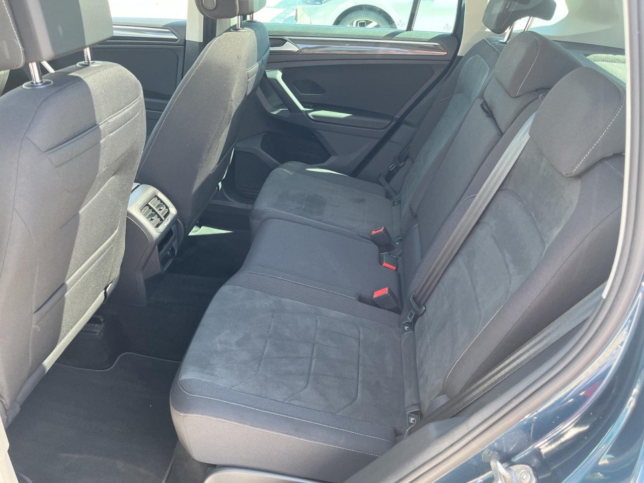 Tiguan 1.5 TSI Elegance DSG (MatrixLED+APP+NAVI+AHK+Panor.+Standh.+RearView)