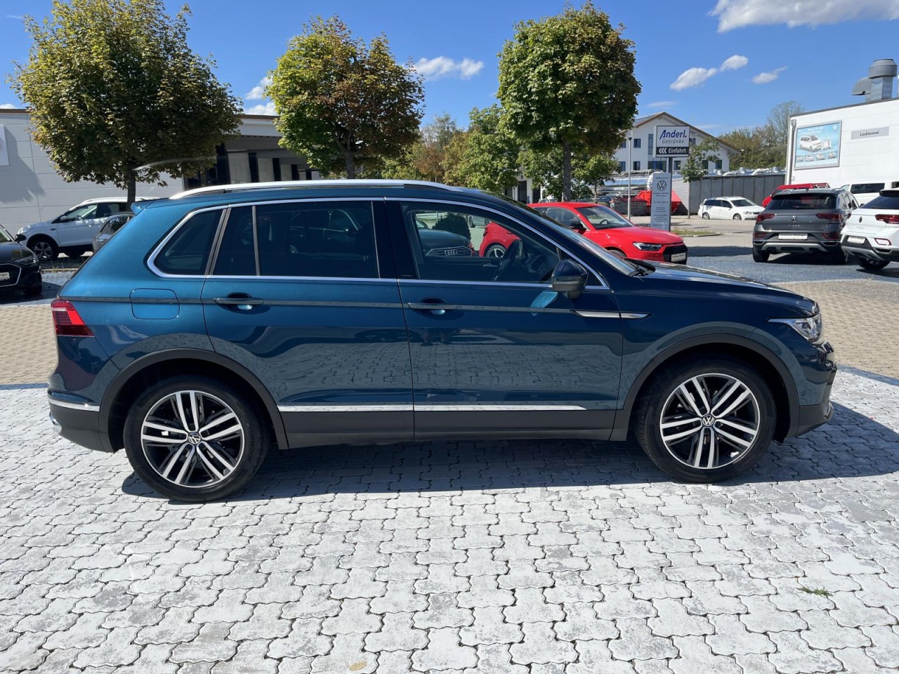Tiguan 1.5 TSI Elegance DSG (MatrixLED+APP+NAVI+AHK+Panor.+Standh.+RearView)