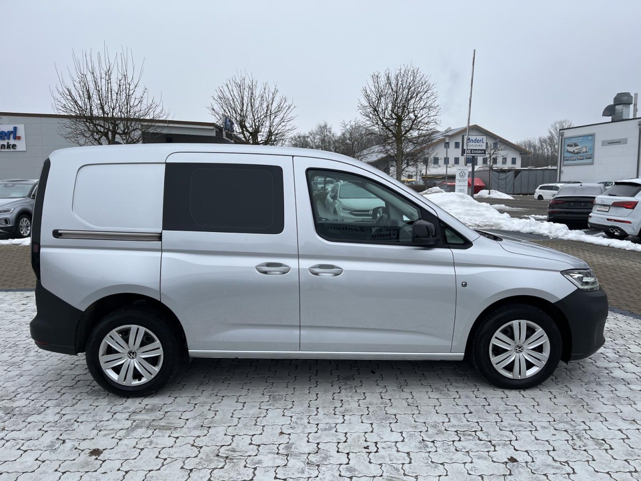 Caddy Cargo 2.0 TDI DSG (NAVI+LED+R-Kamera+Stdhzg.)