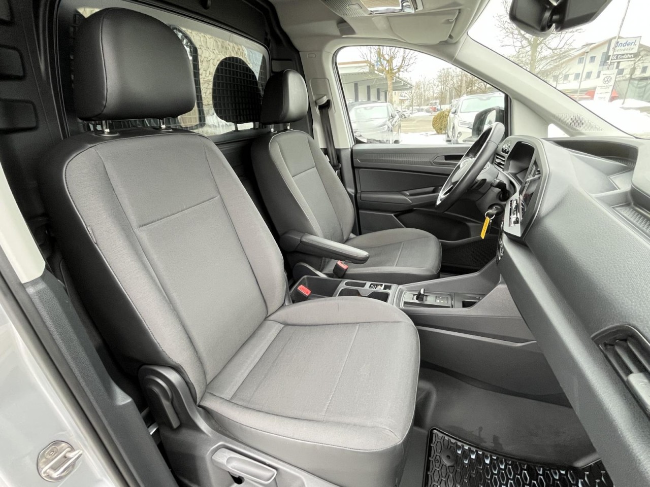 Caddy Cargo 2.0 TDI DSG (NAVI+LED+R-Kamera+Stdhzg.)