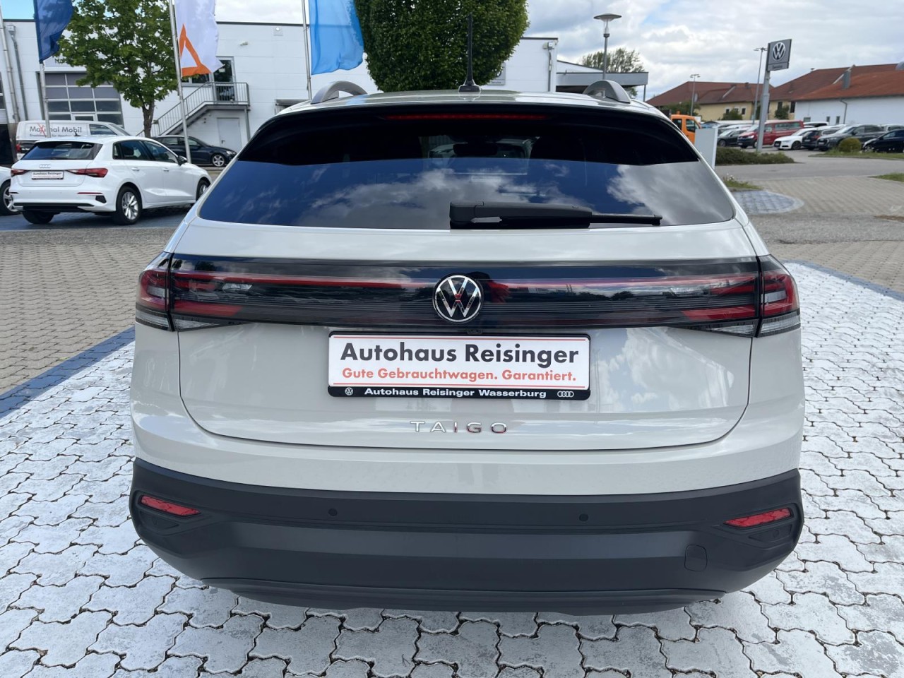 Taigo 1.0 TSI Move DSG (IQLight+APP+RearView)