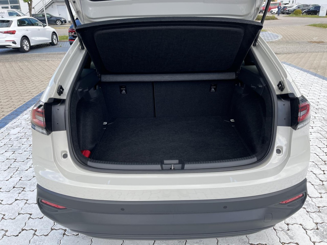 Taigo 1.0 TSI Move DSG (IQLight+APP+RearView)