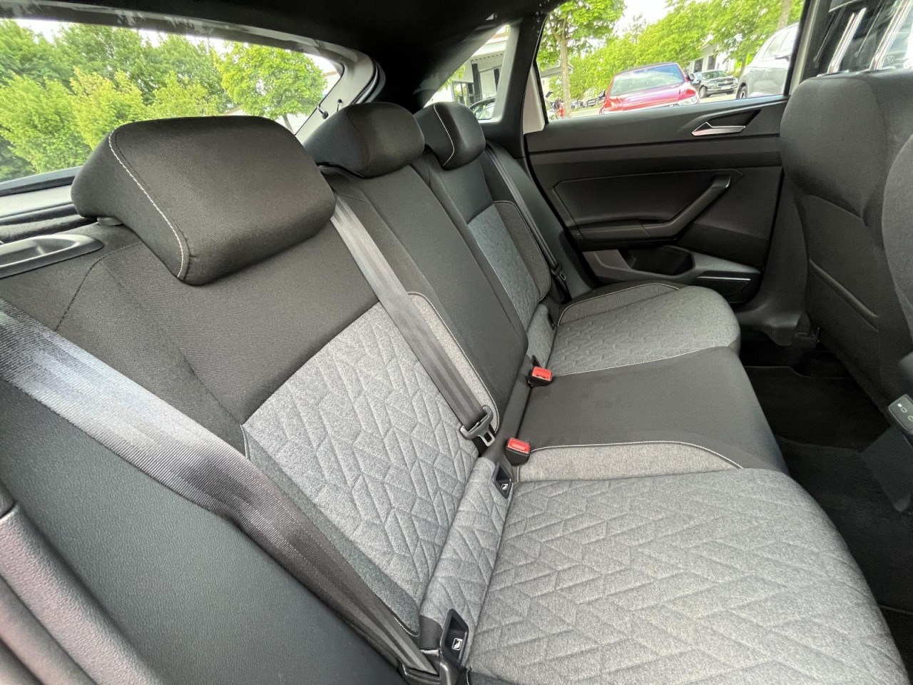 Taigo 1.0 TSI Move DSG (IQLight+APP+RearView)