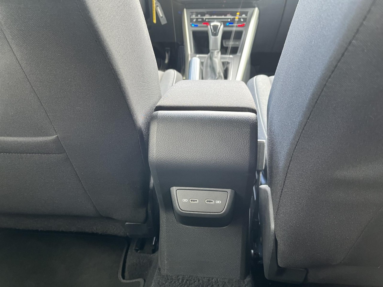 Taigo 1.0 TSI Move DSG (IQLight+APP+RearView)