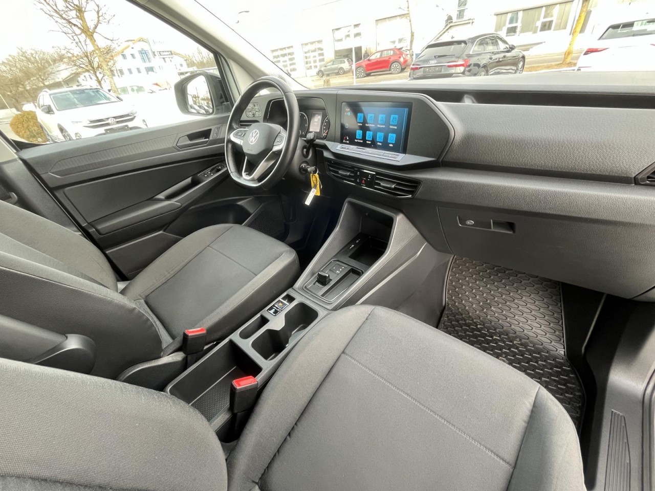 Caddy Cargo 2.0 TDI DSG (NAVI+LED+Sitzh.+RearView+Standh.)