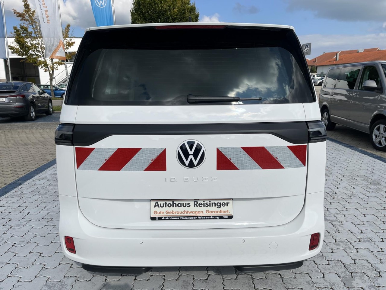 ID.Buzz Cargo KR (Rear View,AHK,Fahrer-Assistenz Plus)