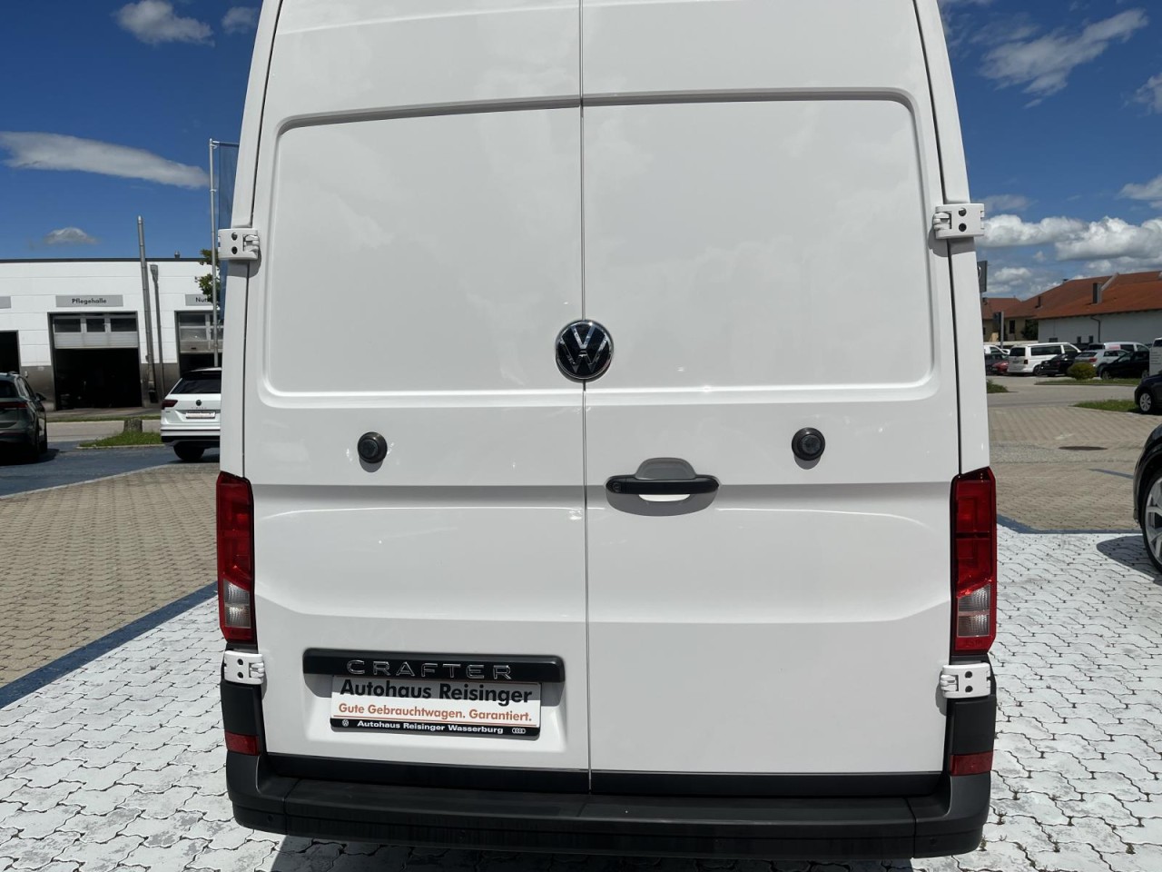 Crafter 2.0 TDI Kasten (Navi,RearView,AHK-Vorbereit.)