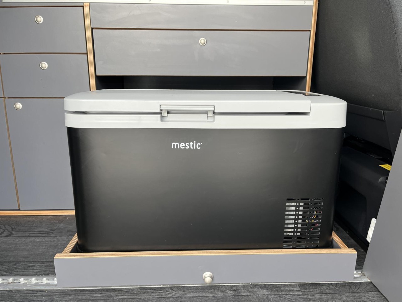 Transporter Kombi Smart Tourer 2,0 DSG TDI (Aufstelldach+Küche)