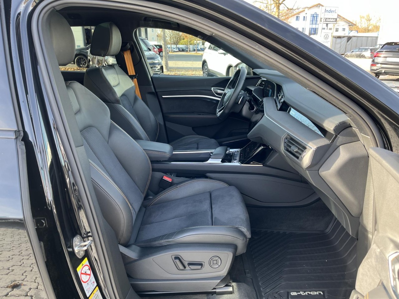 e-tron S-line Black Edition quattro (MatrixLED,B&O,Pano,Headup)