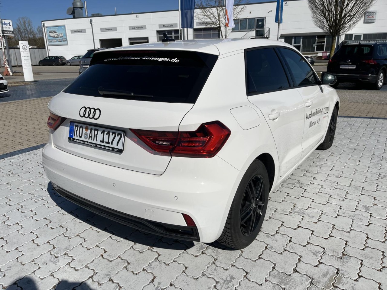 A1 Sportback 1,0 TFSI Advanced S-Tronic (LED,Sounds.)