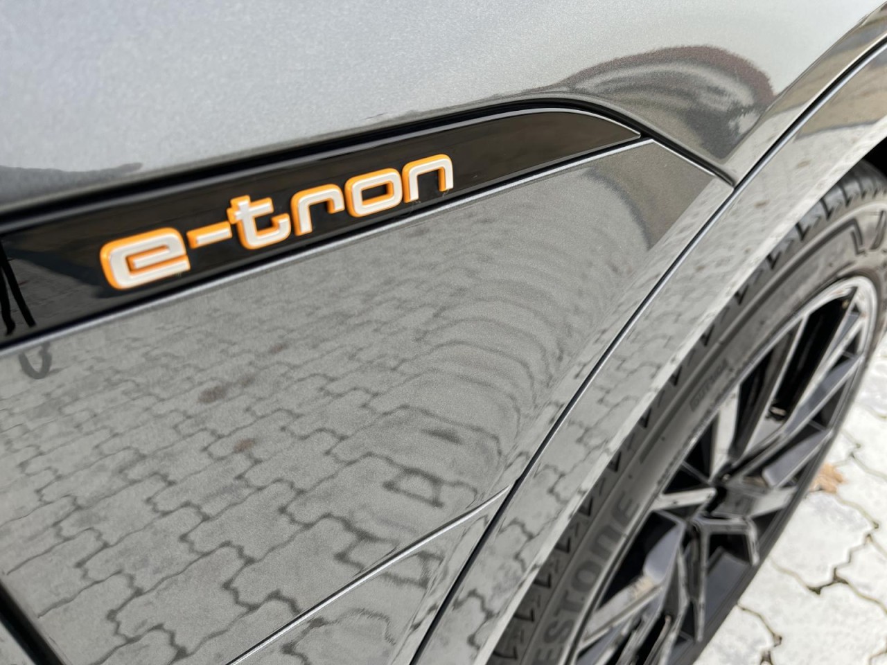 e-tron S line quattro 55 300kW (Matrix,Pano,B&O)