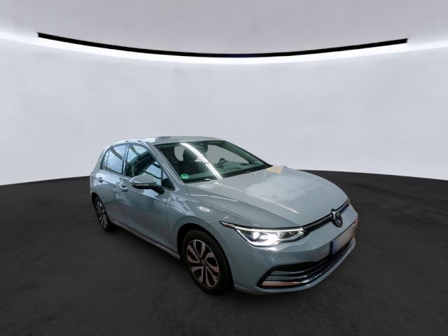 Golf VIII 1.5 TSI Active (LEDPlus+NAVI+APP+ACC+RearView+Standh.+HeadUp)