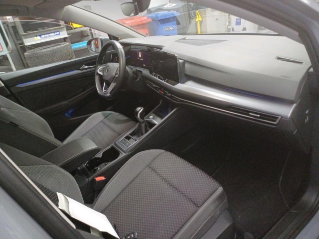 Golf VIII 1.5 TSI Active (LEDPlus+NAVI+APP+ACC+RearView+Standh.+HeadUp)