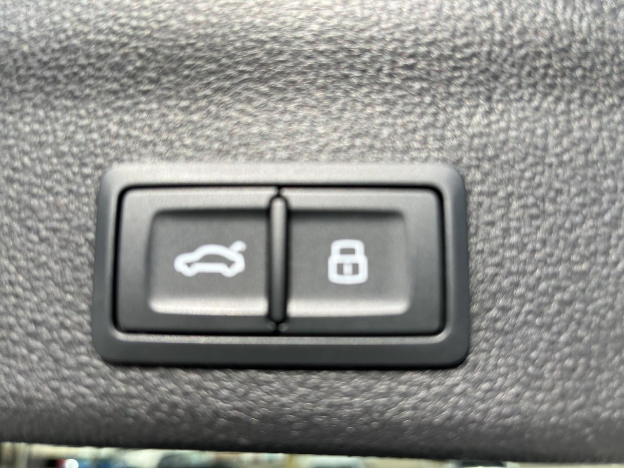 S6 Avant 3.0 TDI quattro Aut. (MatrixLED+NAVI+B&O)