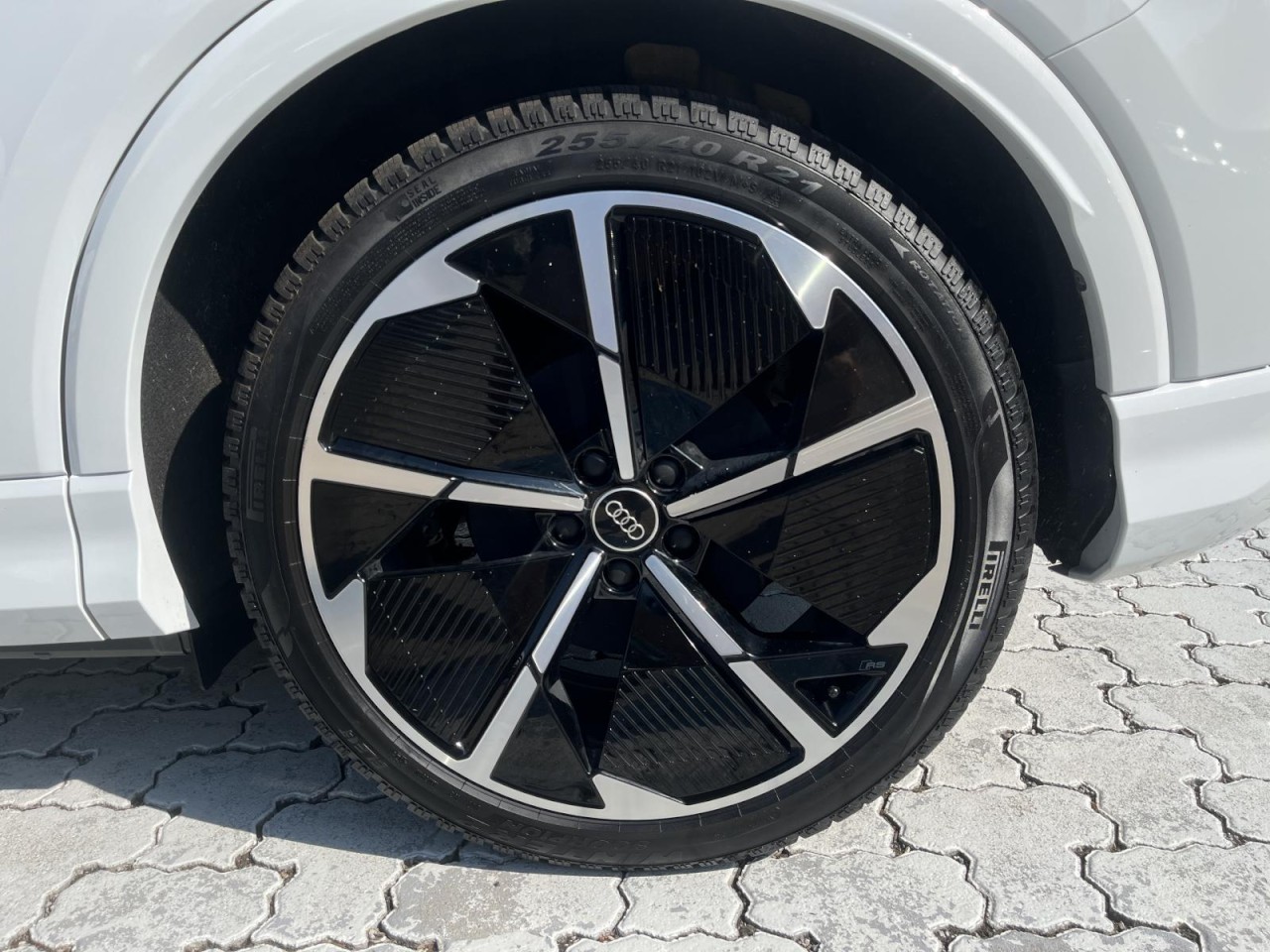 Q4 Sportback e-tron 45 S-Line quattro (MatrixLED+Navi+Sounds)