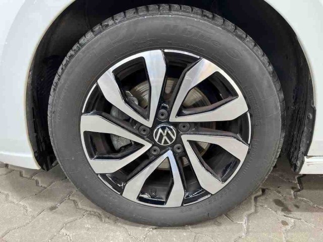 Golf VIII Variant 1.5 eTSI Active DSG (LED+NAVI+APP+ACC+RearView)