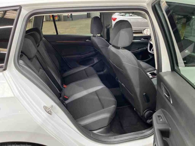Golf VIII Variant 1.5 eTSI Active DSG (LED+NAVI+APP+ACC+RearView)