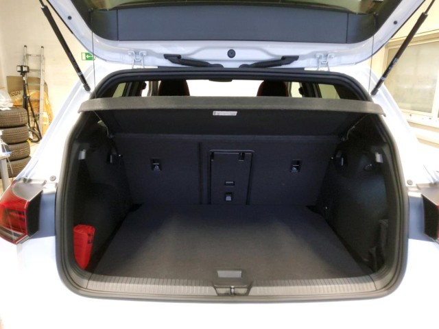 Golf VIII GTI 2.0 TSI DSG (LEDPlus+APP+RearView)