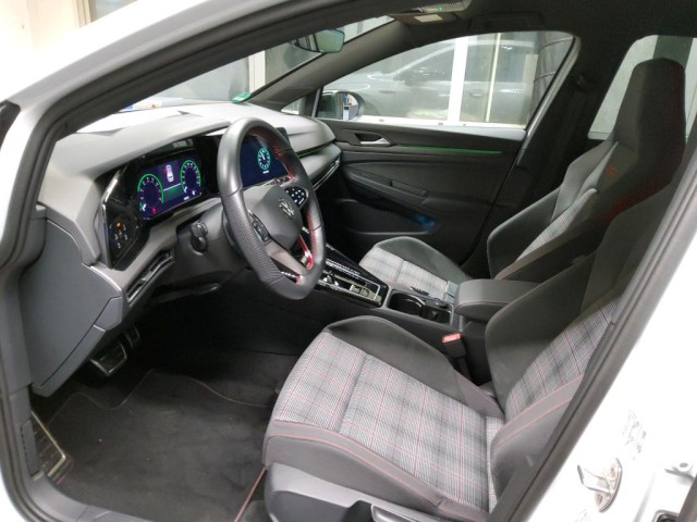 Golf VIII GTI 2.0 TSI DSG (LEDPlus+APP+RearView)