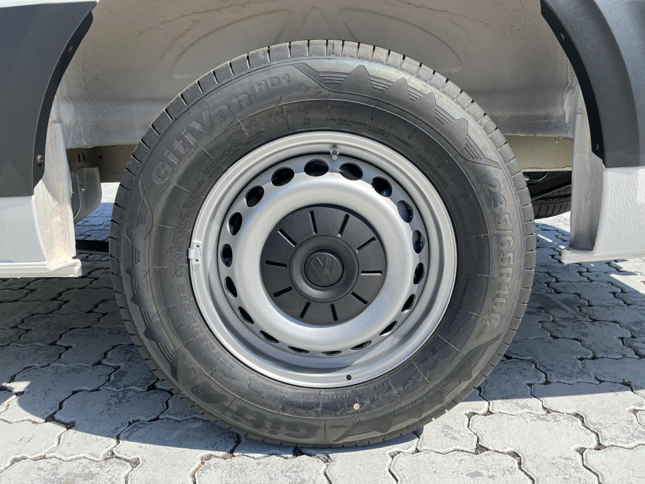 Crafter 35 Kasten 2.0 TDI LR HD (Klima,AHK,R-Kamera)