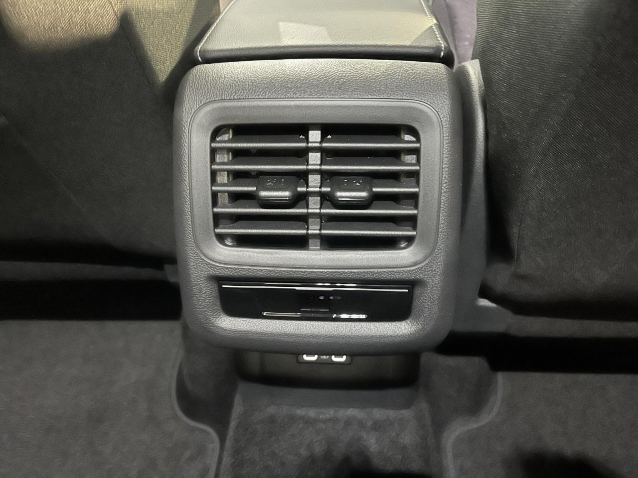 T-Roc 1,5 eTSI DSG Energy (LED+ACC+RearView)