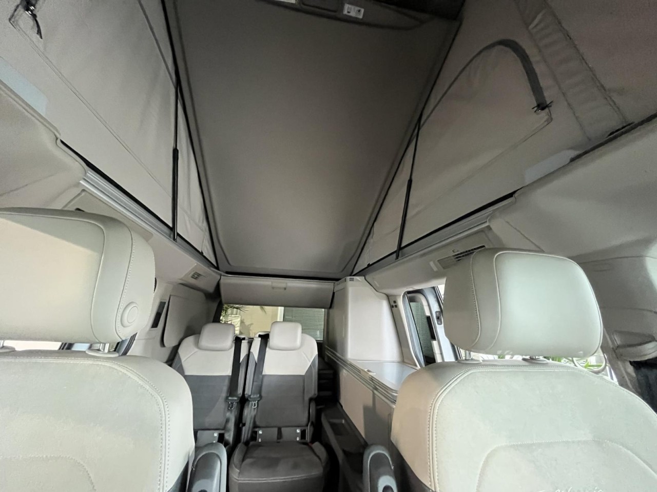 California T7 Ocean 2.0 l TDI (NAVI,AHK,IOLight,AppConnect)