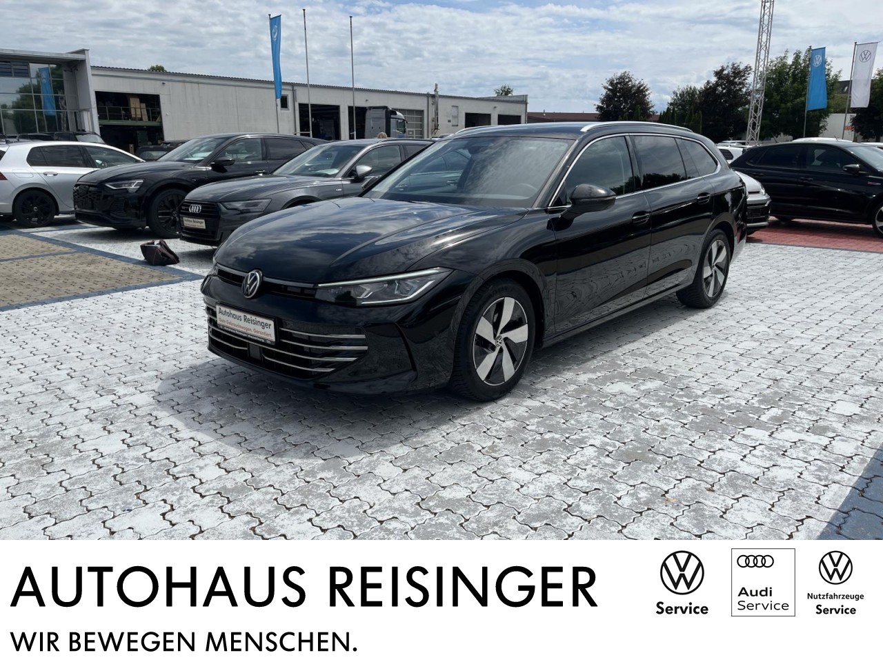 Passat Variant 2.0 TDI Elegance DSG (IQLight+APP+NAVI+RearView+AHK+ACC)