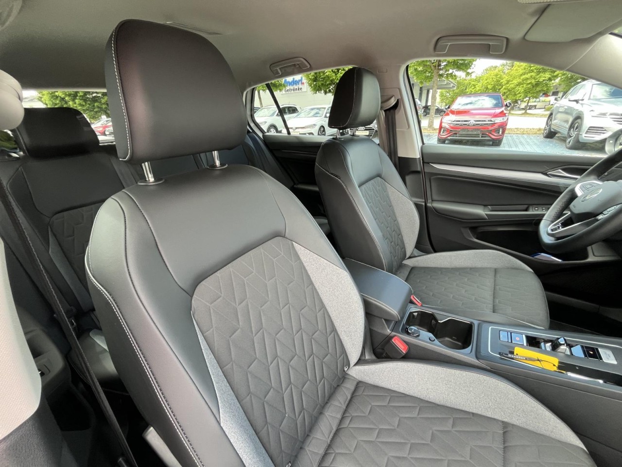 Golf VIII GOAL 2.0 TDI DSG (LEDPlus+NAVI+APP+AHK+ACC+RearView)