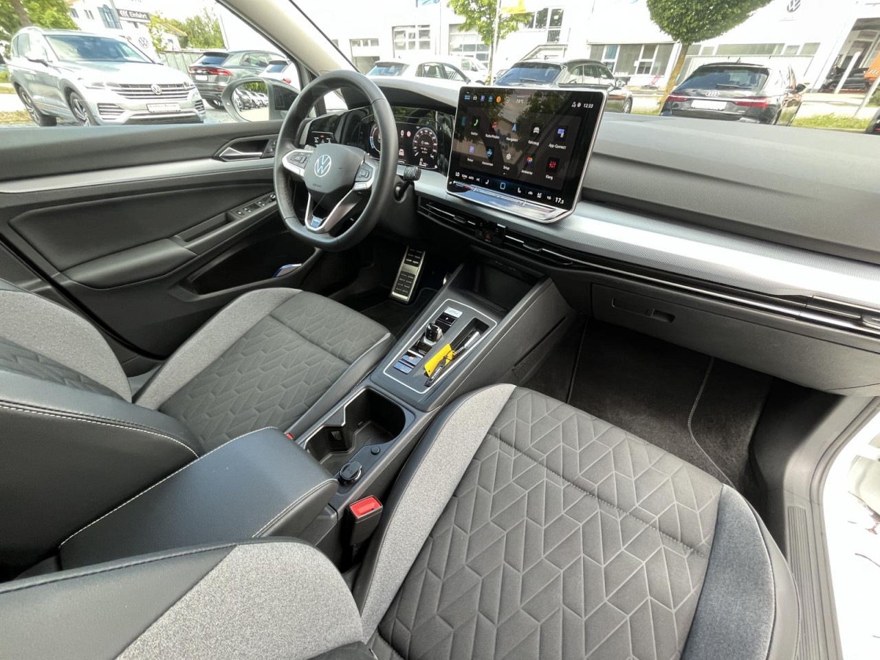 Golf VIII GOAL 2.0 TDI DSG (LEDPlus+NAVI+APP+AHK+ACC+RearView)