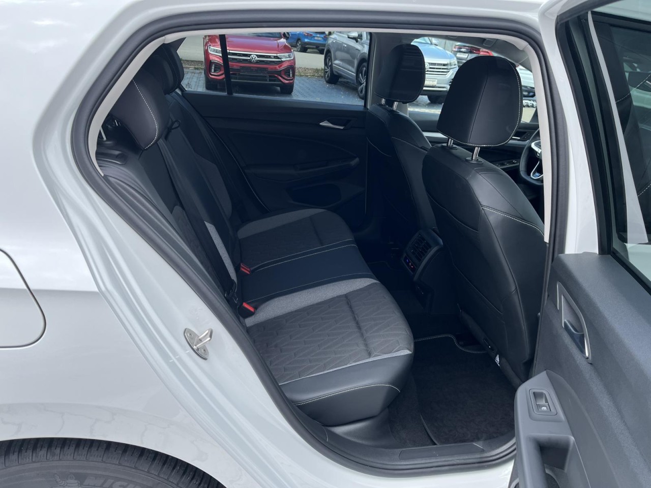 Golf VIII GOAL 2.0 TDI DSG (LEDPlus+NAVI+APP+AHK+ACC+RearView)