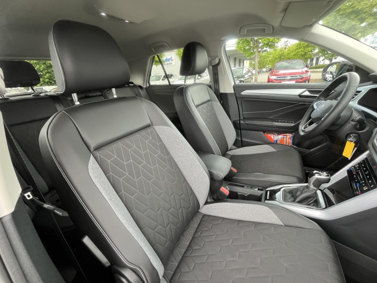 T-Roc 2.0 TDI GOAL DSG (LEDPlus+NAVI+AHK+APP+ACC+RearView)